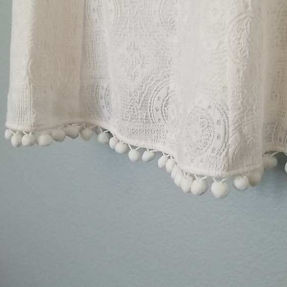 BCBGeneration Boho Hippie Soft Girl pompom tank large NWT - Picture 3 of 6